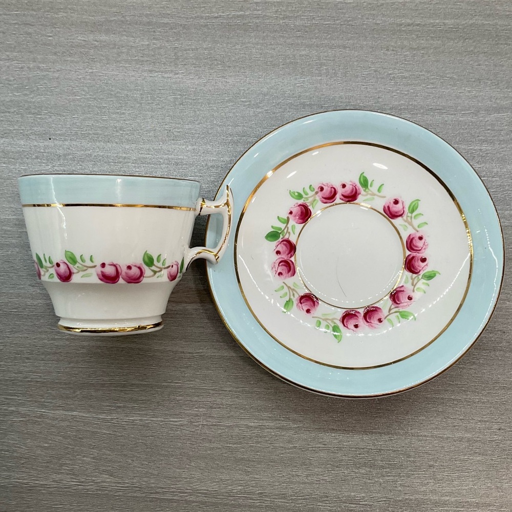 PHOENIX BONE CHINA T.F. & S.LTD ENGLAND TEA CUP‎ AND SAUCER